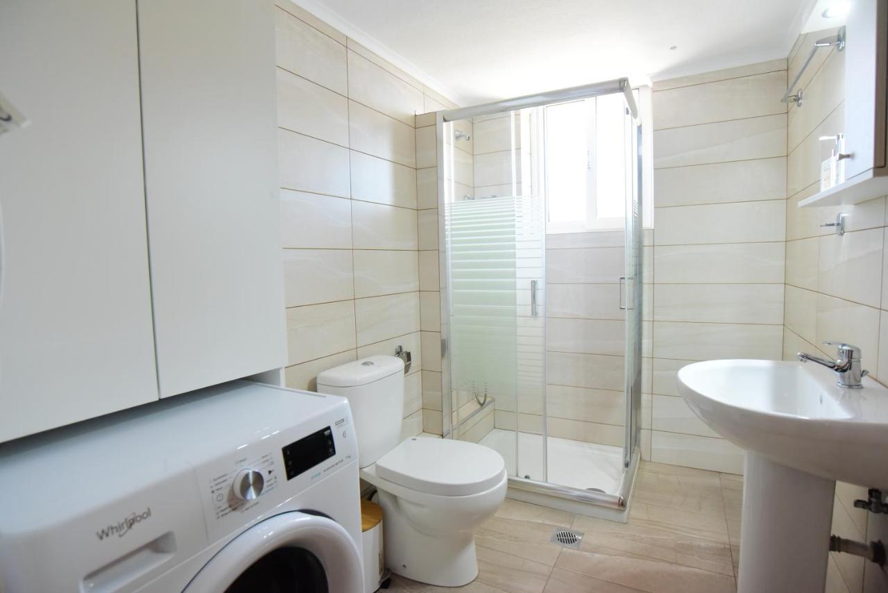 Urban Kalamitsa Beach Appartment Kavala Bagian luar foto