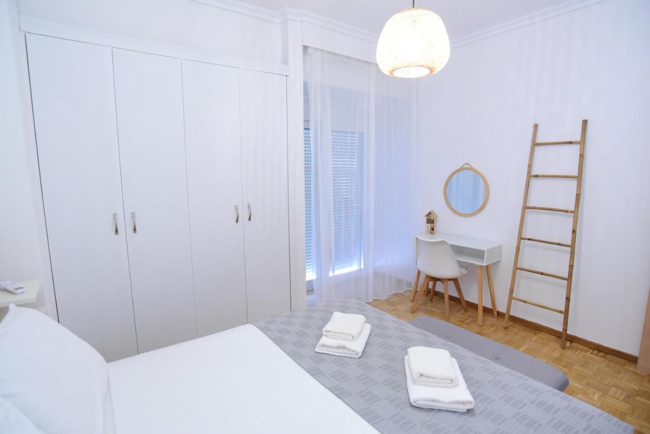 Urban Kalamitsa Beach Appartment Kavala Bagian luar foto
